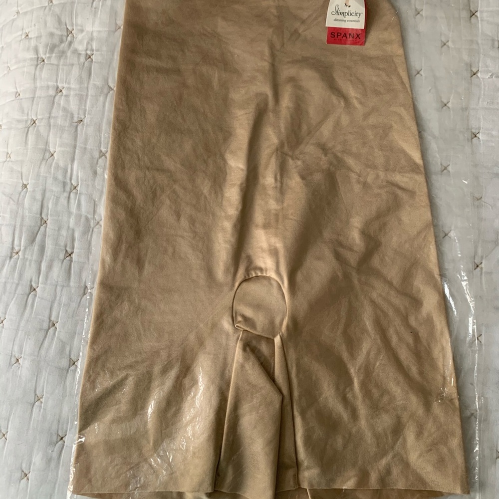 Spanx. High waist sharper. New. Medium